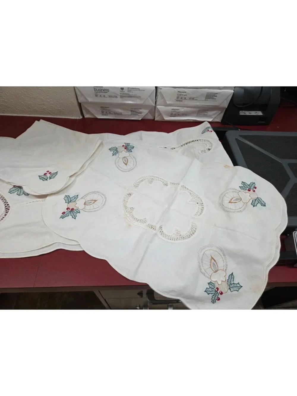 VTG Holiday table linens